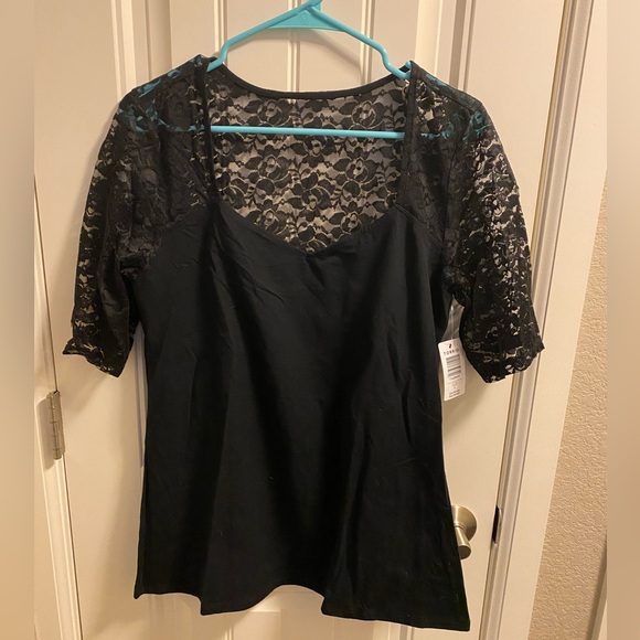 torrid Tops - NWT Torrid 1 Blouse Black Stretch Lace Arm Top 1X Shirt Body Hugging